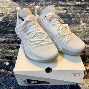 UA Curry 5 - Mens SZ 10.5